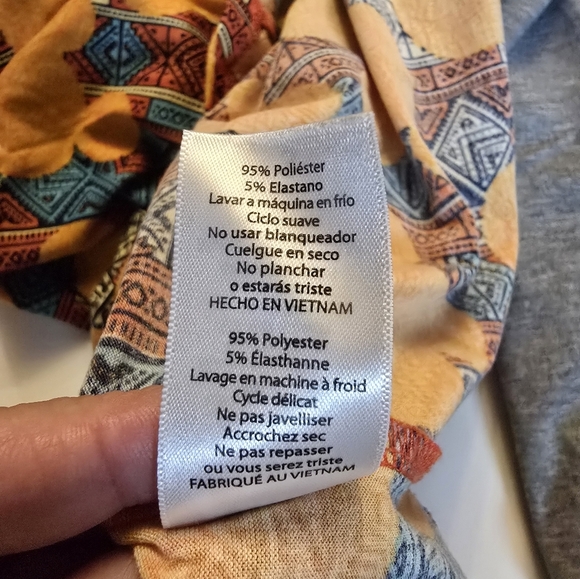 LuLaRoe Disney Randy Mickey Mouse Ears Shirt Sz S - Picture 5 of 5